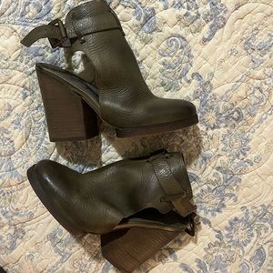 Free People Clogs Womens Size 37